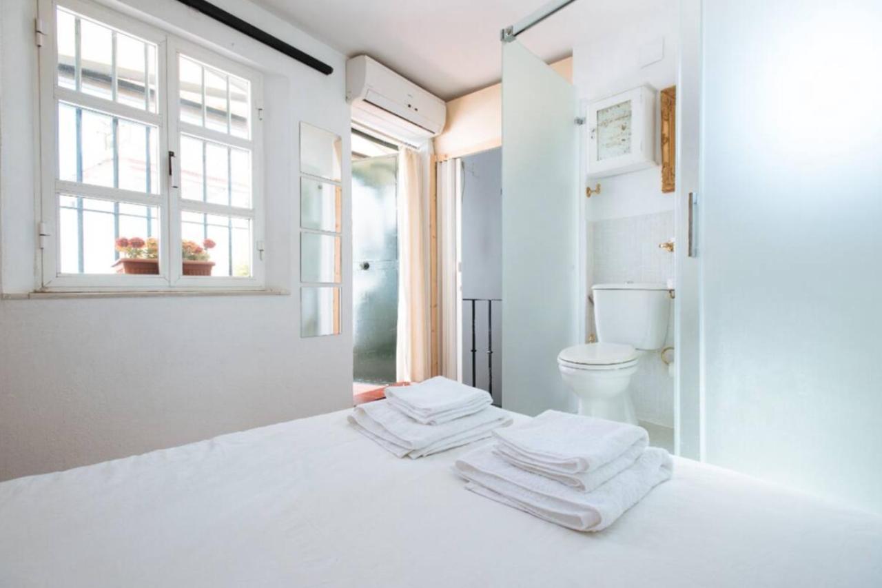 Appartamento Penthouse Private Terrace, Near Cathedral, And To Real Maestranza Siviglia Esterno foto