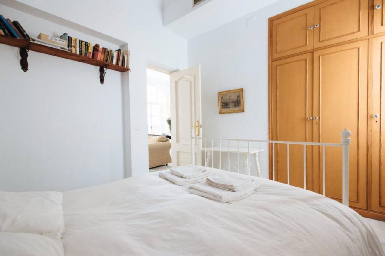 Appartamento Penthouse Private Terrace, Near Cathedral, And To Real Maestranza Siviglia Esterno foto